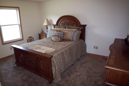 The Parkwood - Master Bedroom